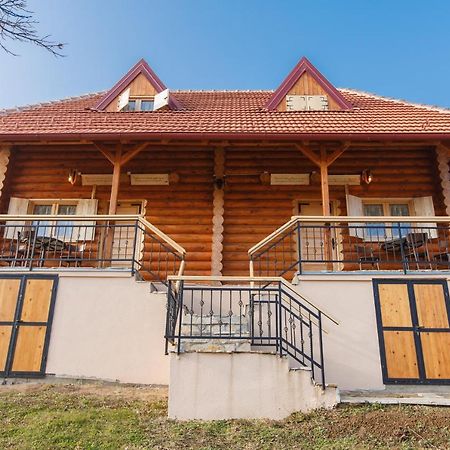 Apartmani Žuti Leptir Vrdnik Exterior foto