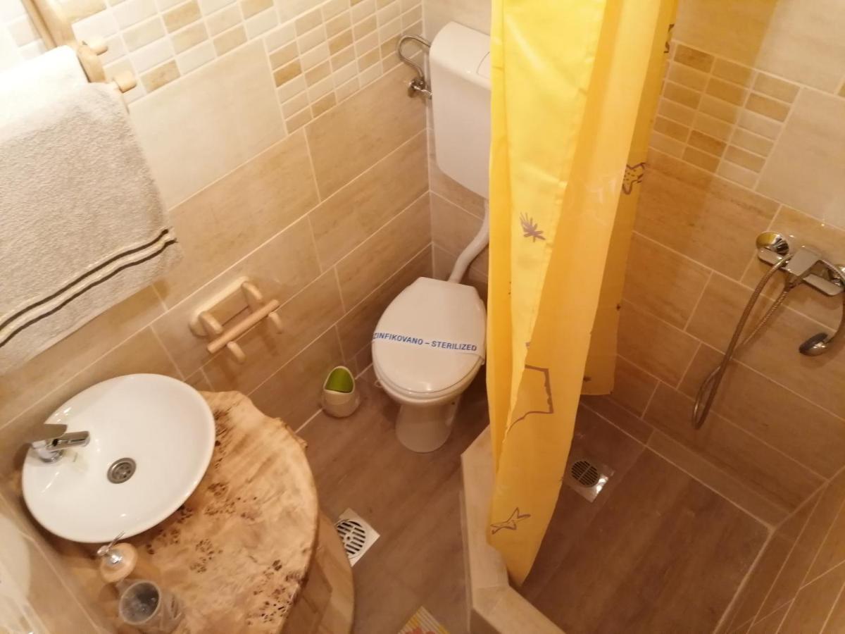 Apartmani Žuti Leptir Vrdnik Exterior foto
