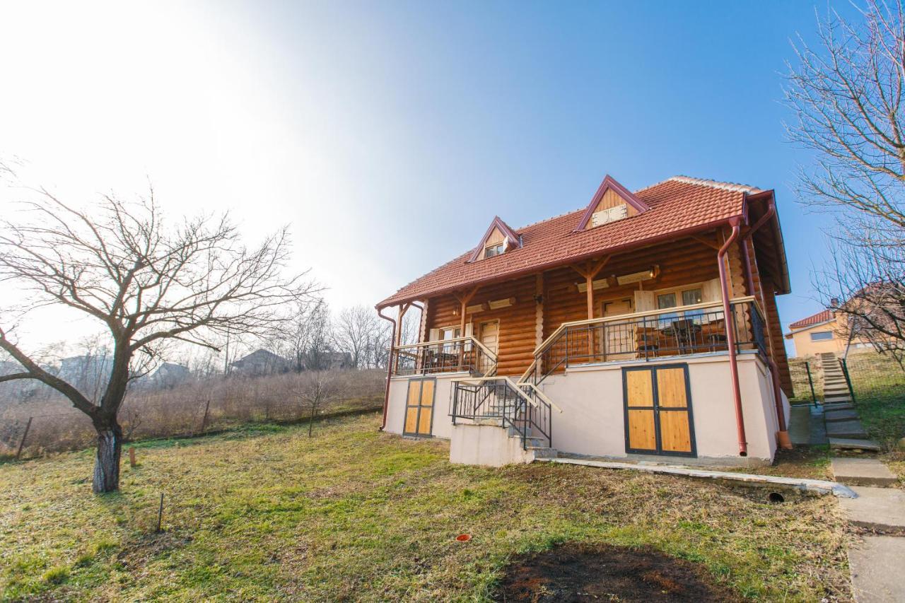 Apartmani Žuti Leptir Vrdnik Exterior foto